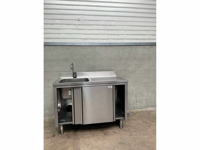 Esco rvs spoeltafel met boiler - afbeelding 6 van  6