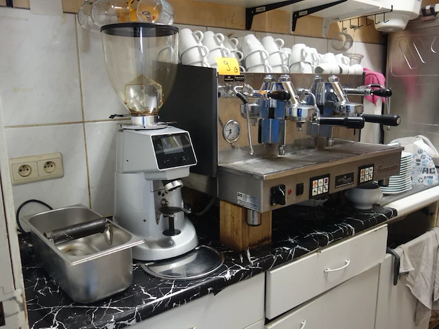 Espressomachine grand milano - afbeelding 1 van  7
