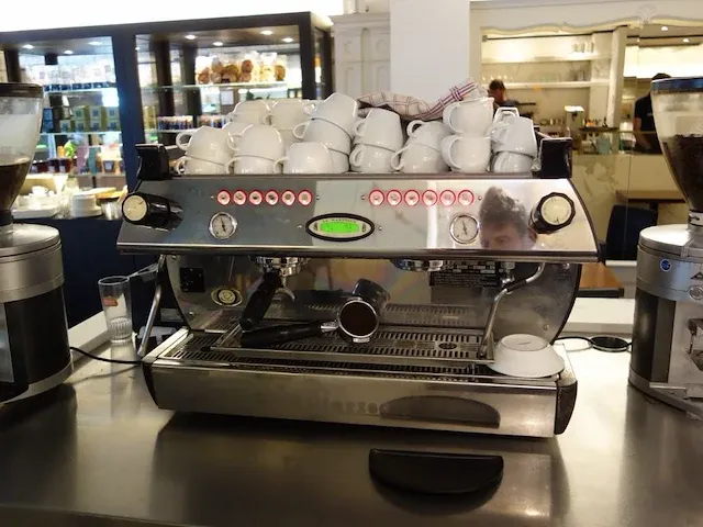 Espressomachine la marzocco - afbeelding 2 van  5