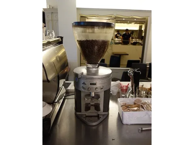 Espressomachine la marzocco - afbeelding 4 van  5