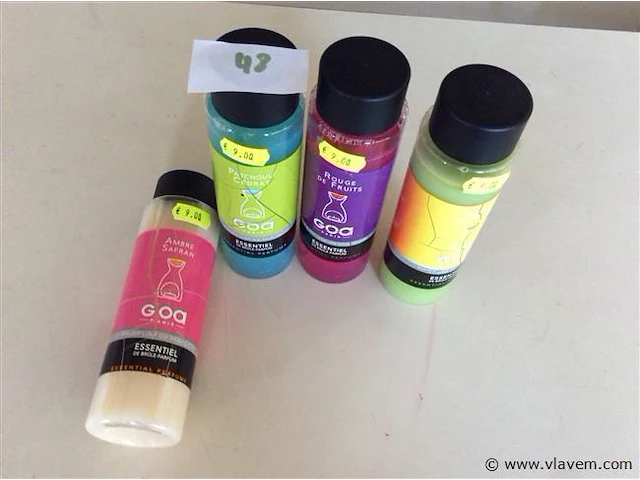 Essence 4stuks - afbeelding 1 van  1