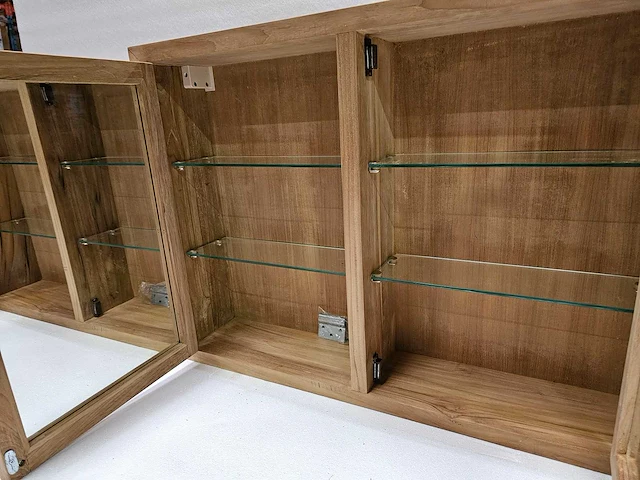 Essential teak spiegelkast grenoble 120 x 50cm met 3 deuren - afbeelding 5 van  6