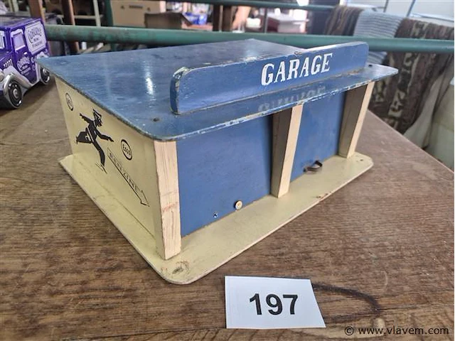 Esso garage - afbeelding 1 van  4
