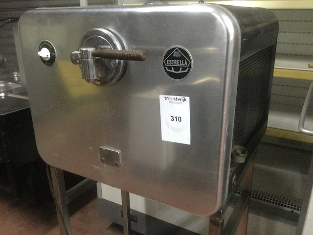 Estrella - ijsbewerkingsmachine - afbeelding 1 van  5