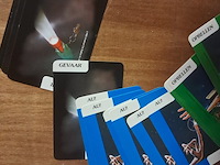 Et kaartspel - afbeelding 4 van  5