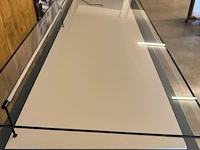 Etalagebank van museumkwaliteit - afbeelding 9 van  9