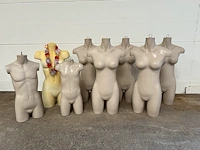 Etalagepoppen - bustes mix (8st) - afbeelding 2 van  3