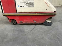 Eureka 870s zelfrijdende veegmachine benzine motor - afbeelding 5 van  16