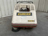 Eureka 870s zelfrijdende veegmachine benzine motor - afbeelding 9 van  16