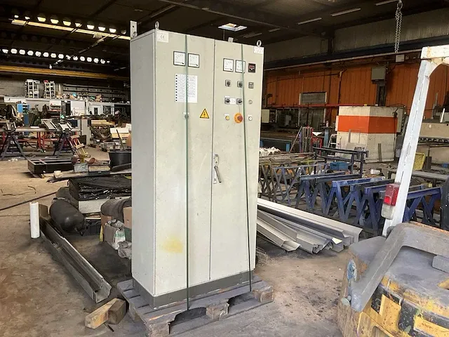 Euro-diesel stroomgenerator - afbeelding 4 van  16
