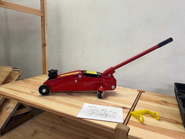 Euro tools - hydraulische garagekrik - afbeelding 1 van  8