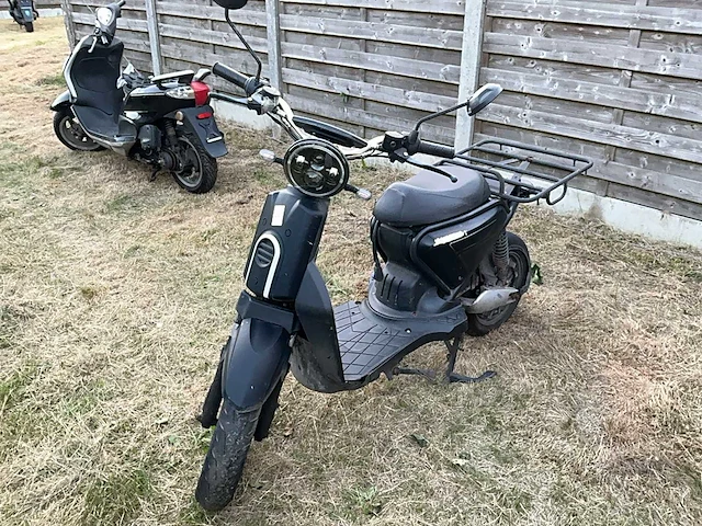Eurocka ckexpress e-scooter - afbeelding 1 van  5