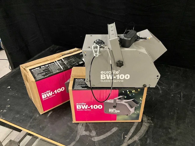 Eurolite bw-100 bw-100 bellenblaasmachine (2x) - afbeelding 1 van  6