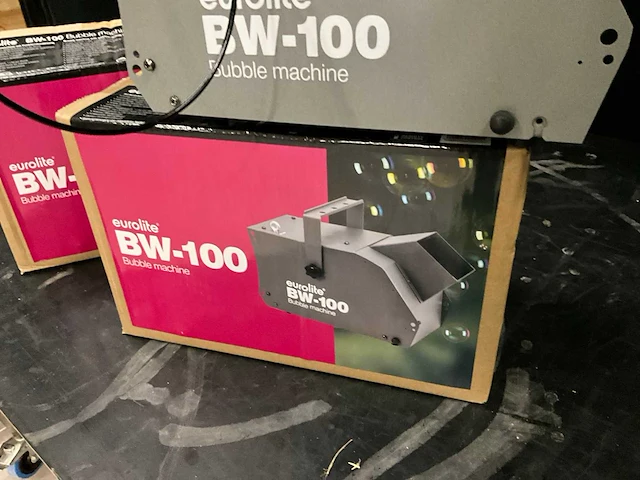 Eurolite bw-100 bw-100 bellenblaasmachine (2x) - afbeelding 3 van  6