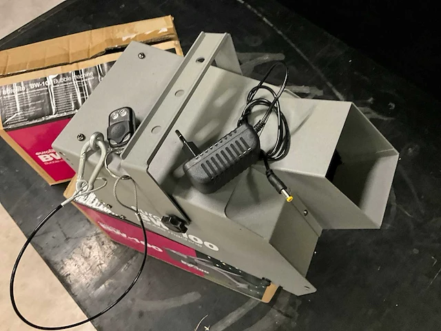 Eurolite bw-100 bw-100 bellenblaasmachine (2x) - afbeelding 4 van  6