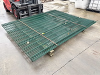 Europees fabrikaat 3d 5mm lot draadpanelen met palen en bevestigingen - afbeelding 6 van  12