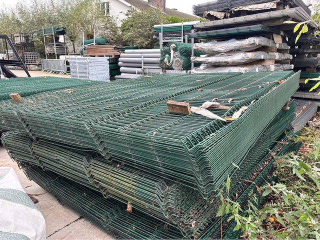 Europees fabrikaat 3d 5mm lot draadpanelen met palen en bevestigingen - afbeelding 11 van  15