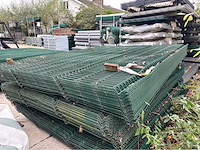 Europees fabrikaat 3d 5mm lot draadpanelen met palen en bevestigingen - afbeelding 11 van  15