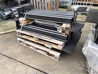 Europees fabrikaat 3d 5mm lot draadpanelen met palen en bevestigingen - afbeelding 4 van  8