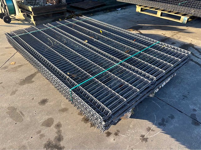 Europees fabrikaat 3d enkele staaf 5mm lot panelen met palen en bevestiginge - afbeelding 1 van  12