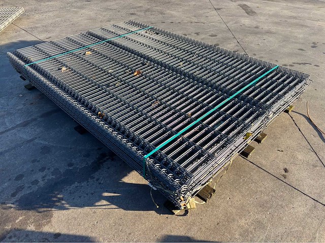 Europees fabrikaat 3d enkele staaf 5mm lot panelen met palen en bevestiginge - afbeelding 5 van  12