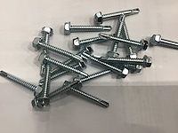 Europees fabrikaat 3d enkele staafpanelen lot draadpanelen met palen en bevestigingen - afbeelding 3 van  11