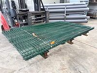 Europees fabrikaat 3d enkele staafpanelen lot draadpanelen met palen en bevestigingen - afbeelding 4 van  11