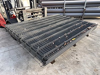 Europees fabrikaat 3d enkele staafpanelen lot panelen met palen en bevestigingen - afbeelding 5 van  12