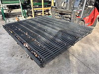 Europees fabrikaat 3d enkele staafpanelen lot panelen met palen en bevestigingen - afbeelding 6 van  12