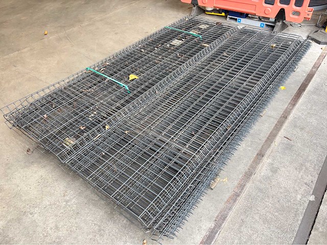 Europees fabrikaat 3d enkele staafpanelen lot panelen met palen en bevestigingen - afbeelding 15 van  16