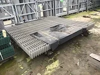 Europees fabrikaat 3d lot grijze panelen - afbeelding 1 van  5