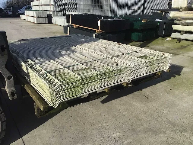 Europees fabrikaat 3d lot panelen destockage - afbeelding 1 van  8