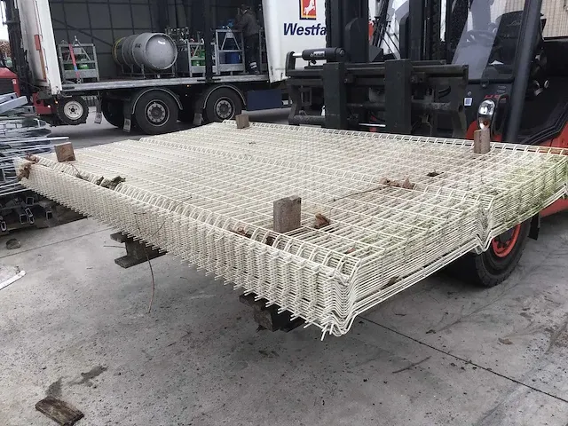 Europees fabrikaat 3d lot witte panelen - afbeelding 2 van  7