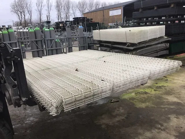 Europees fabrikaat 3d lot witte panelen - afbeelding 2 van  7