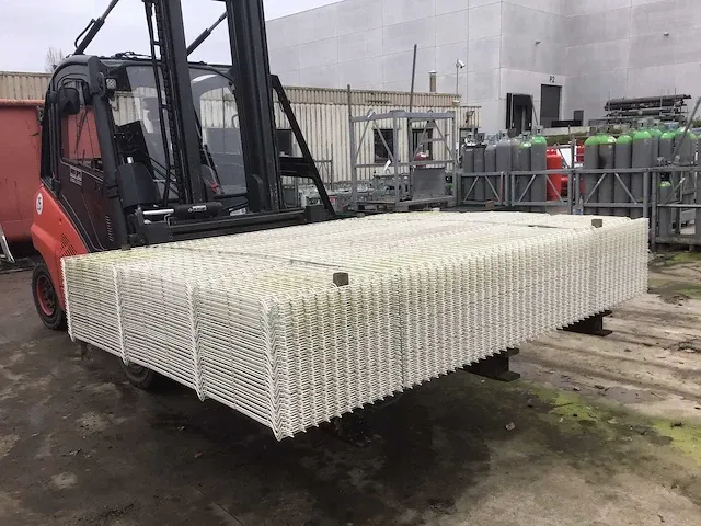 Europees fabrikaat 3d lot witte panelen - afbeelding 2 van  7