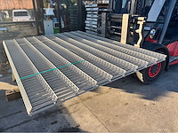 Europees fabrikaat 8/6/8mm dubbel staaf lot draadpanelen - afbeelding 1 van  8