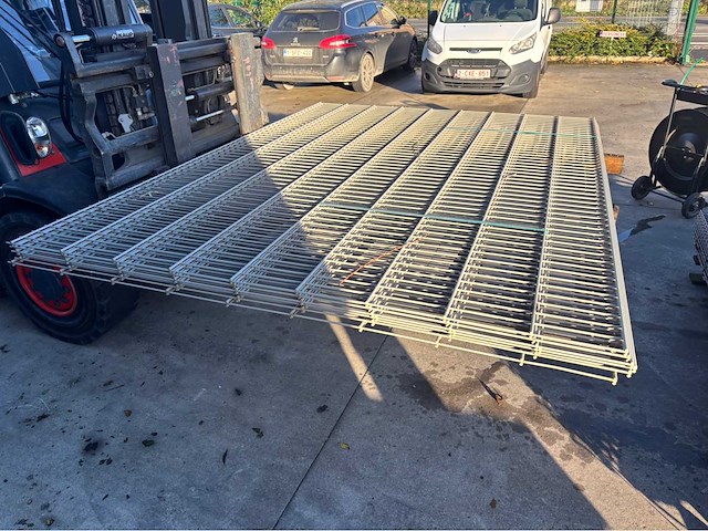 Europees fabrikaat 8/6/8mm dubbel staaf lot draadpanelen - afbeelding 3 van  8