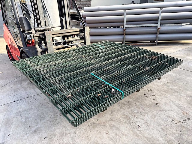 Europees fabrikaat 8/6/8mm dubbel staafmatten lot draadpanelen - afbeelding 1 van  5