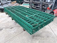 Europees fabrikaat dubbeldraadpanelen 8/6/8mm partij draadpanelen met palen en bevestiging - afbeelding 2 van  6