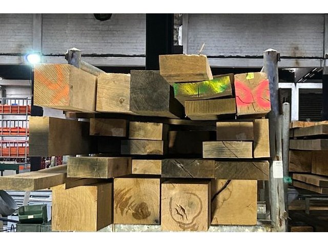 Europese eiken balken 1.040 m³ - afbeelding 2 van  4