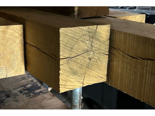 Europese eiken balken 1.066 m³ - afbeelding 6 van  6