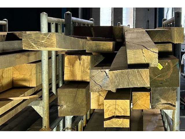 Europese eiken balken 1.104 m³ - afbeelding 2 van  5