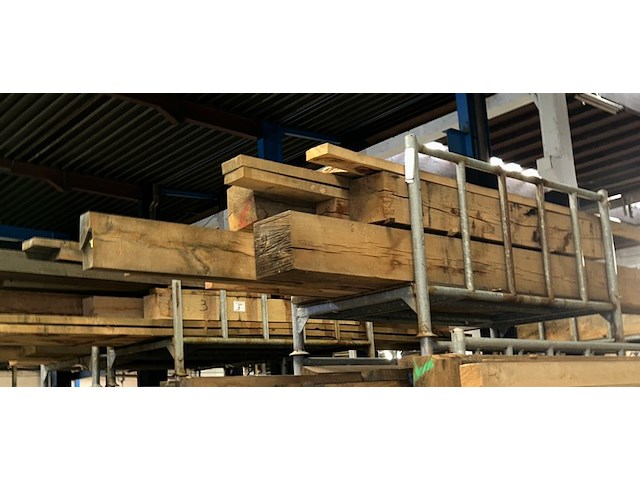 Europese eiken balken 1.224 m³ - afbeelding 1 van  4