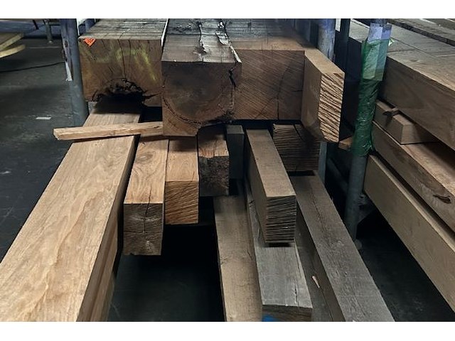 Europese eiken balken 1263 m³ - afbeelding 3 van  4