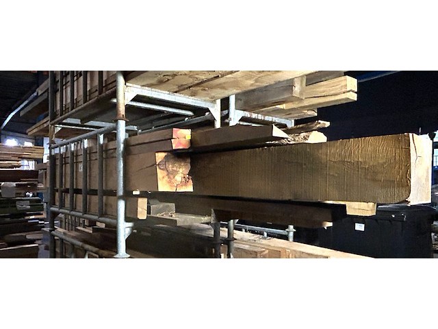 Europese eiken balken 1.341 m³ - afbeelding 1 van  7