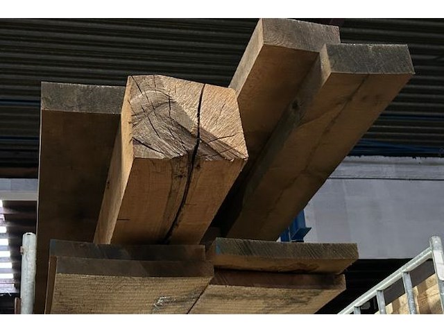 Europese eiken balken 1.510 m³ - afbeelding 3 van  5