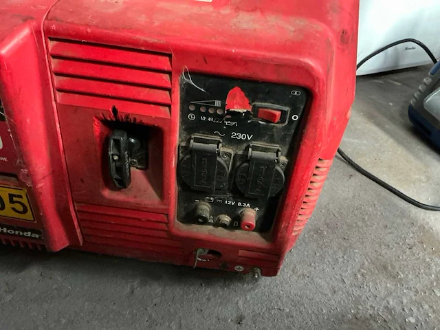 Europower eps/2000 draagbare stroomgenerator te herstellen - afbeelding 3 van  4