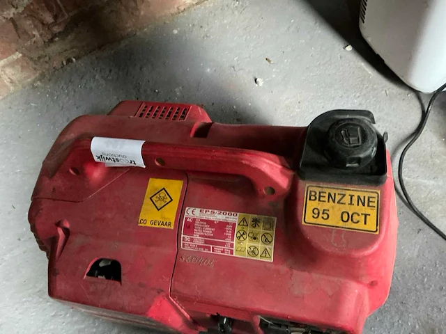 Europower eps/2000 draagbare stroomgenerator te herstellen - afbeelding 4 van  4