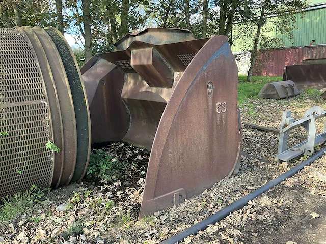Eurosteel hkbv190-3 hoogkiepbak met verticale cilinders - afbeelding 2 van  8