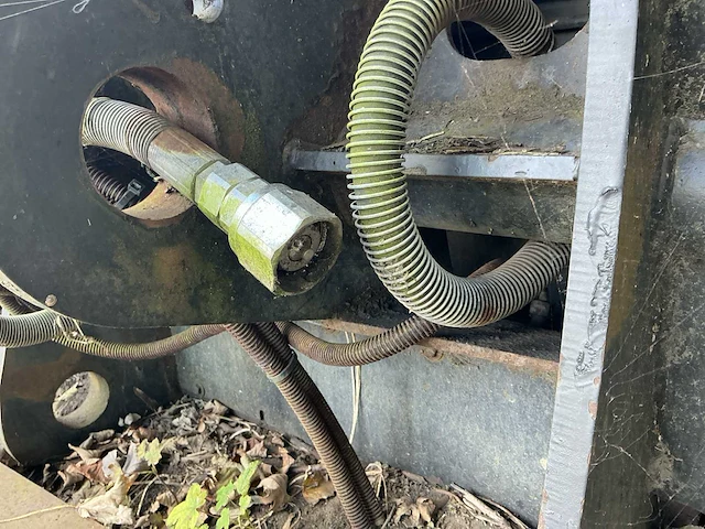 Eurosteel hkbv190-3 hoogkiepbak met verticale cilinders - afbeelding 6 van  8
